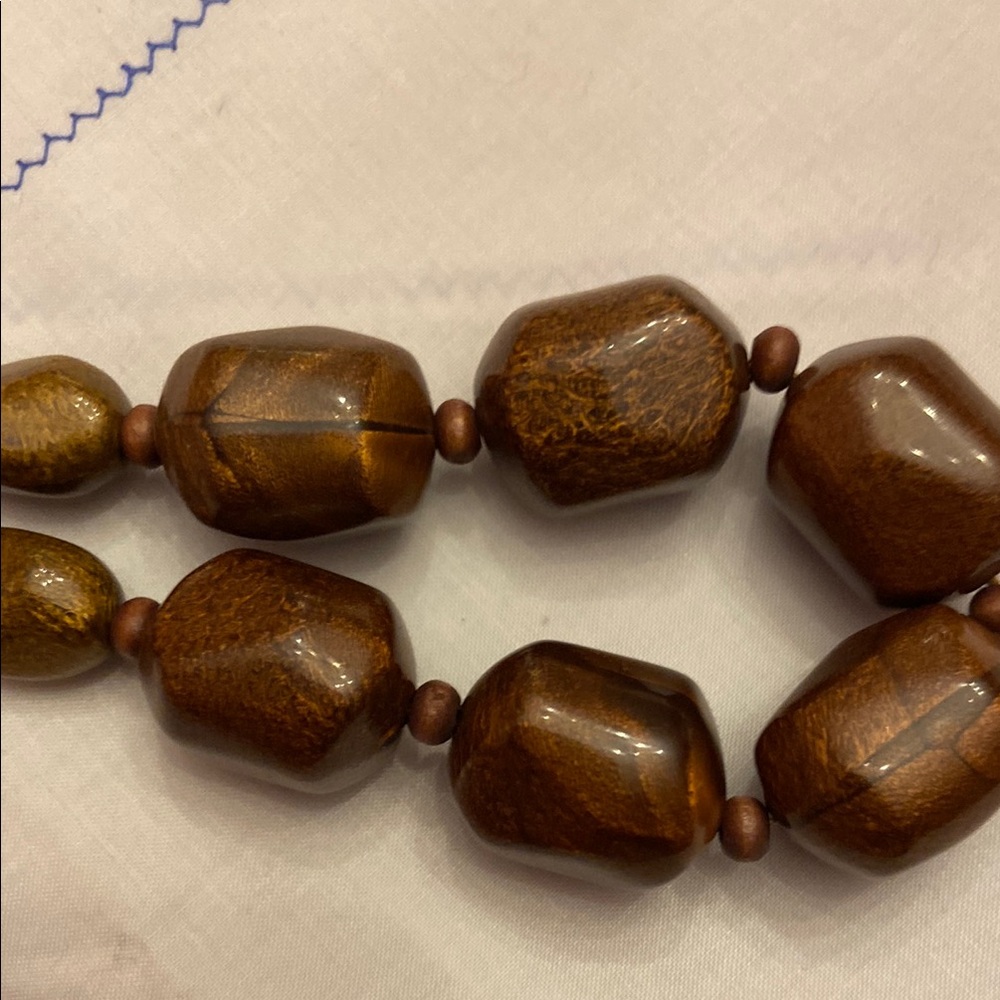 Brooks Brothers Elegant Brown Beaded Necklace - Picture 14 of 15